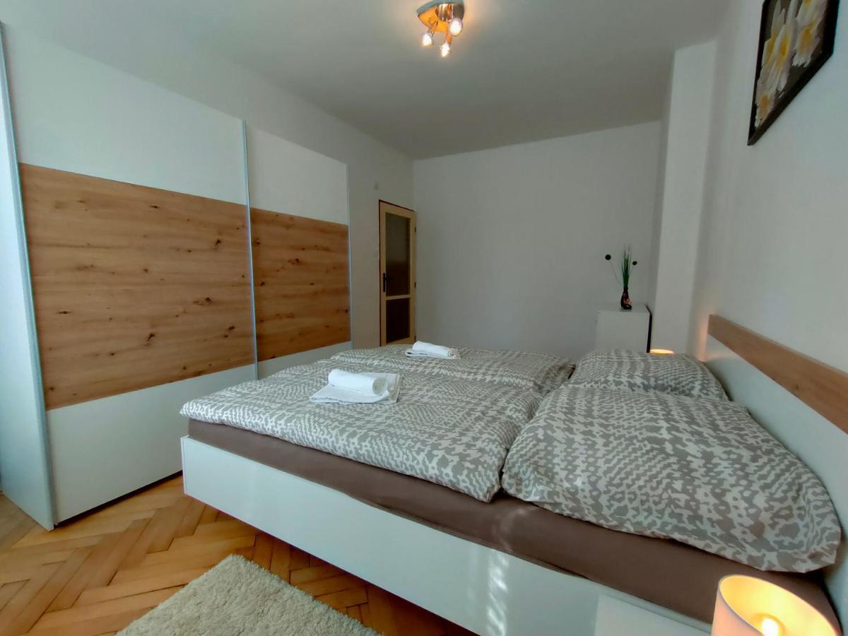 2-Iz. Byt V Tichej Lokalite S Bezplatnym Parkovanim Liptovsky Hradok Exterior photo
