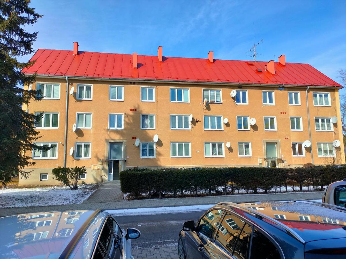 2-Iz. Byt V Tichej Lokalite S Bezplatnym Parkovanim Liptovsky Hradok Exterior photo